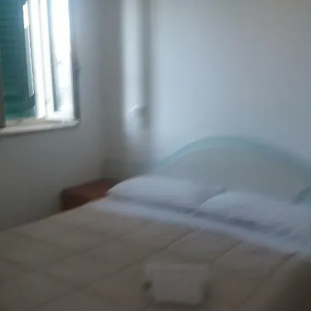 Monolocali E Bilocali A * Peschici