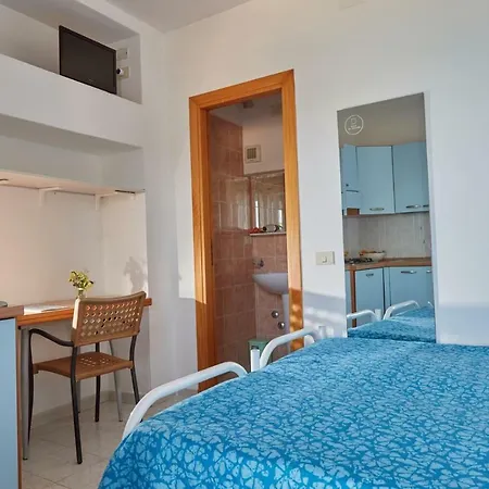 Apartmanhotel Monolocali E Bilocali A *
